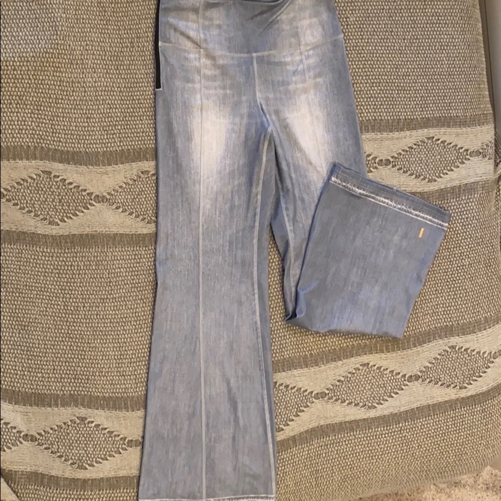 Lucy indiGO flare pant